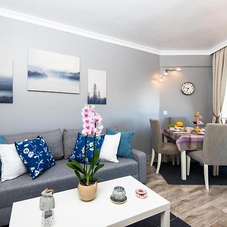 Beachfront Apartment Puerto Marina Беналмадена Екстериор снимка