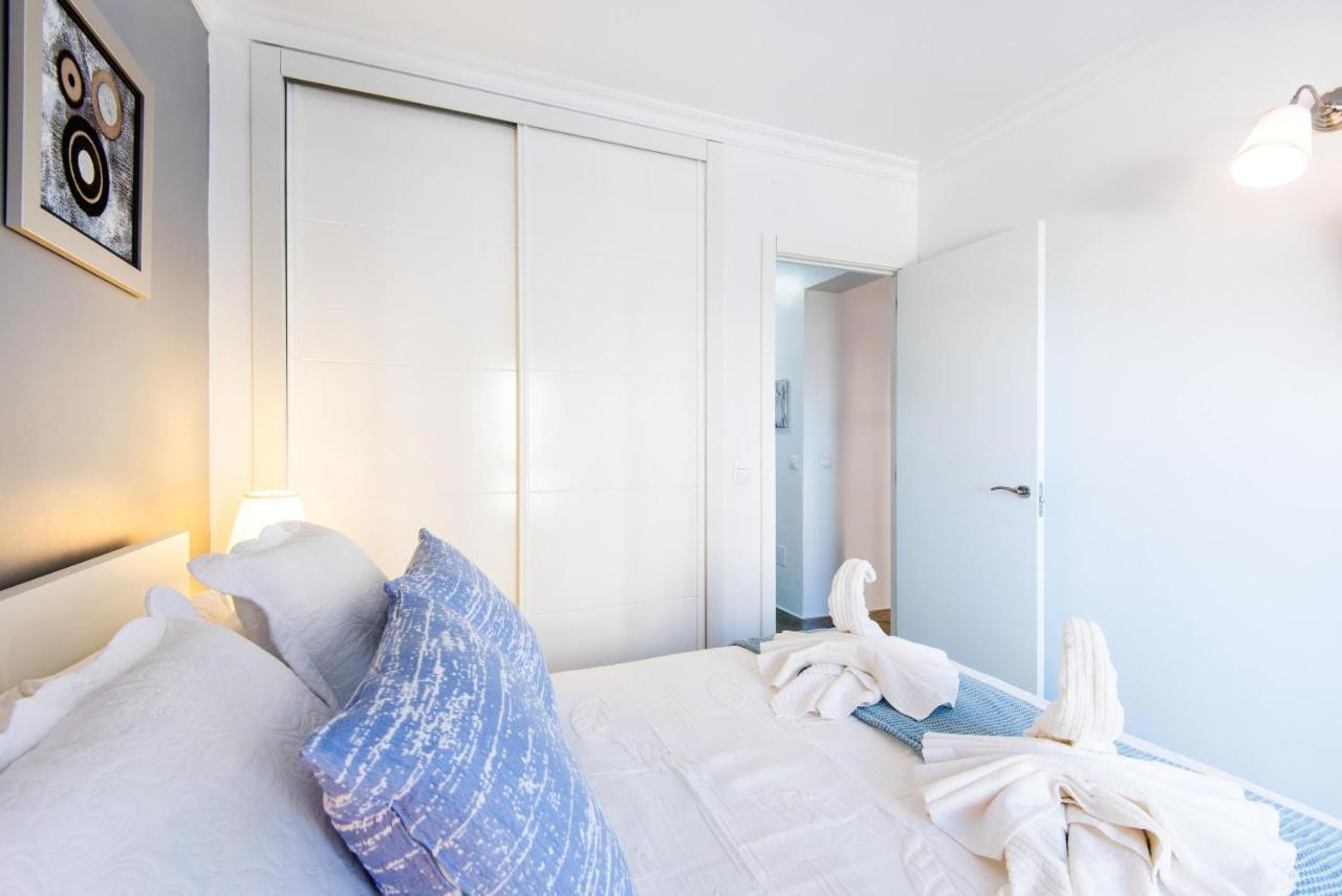 Beachfront Apartment Puerto Marina Беналмадена Екстериор снимка