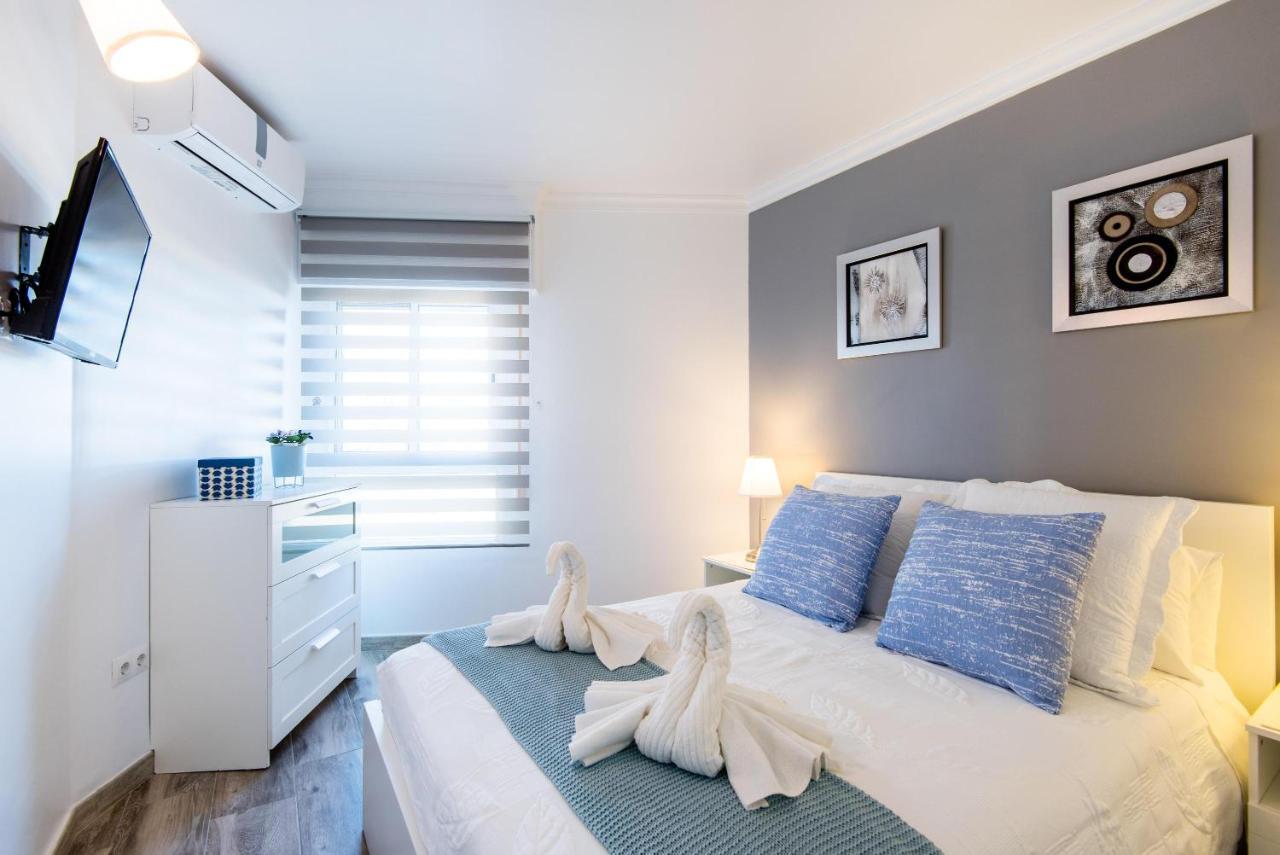 Beachfront Apartment Puerto Marina Беналмадена Екстериор снимка